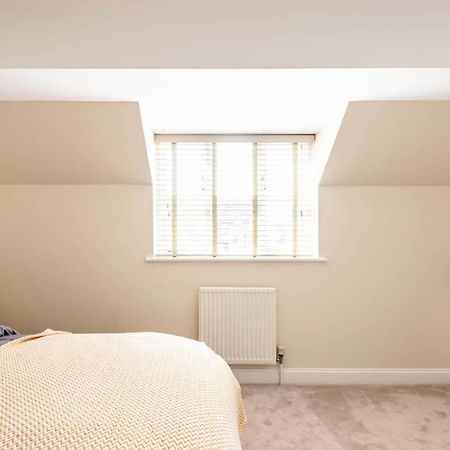 Central Village Cottage, The Corders Moreton-in-Marsh ภายนอก รูปภาพ