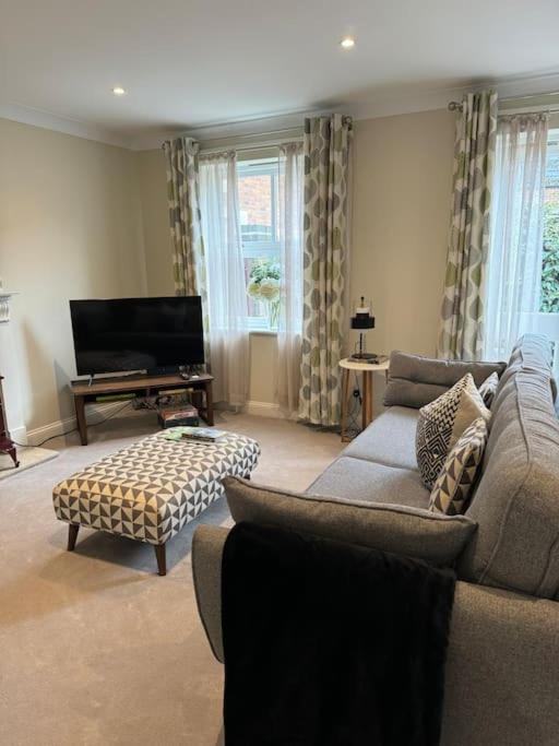 Central Village Cottage, The Corders Moreton-in-Marsh ภายนอก รูปภาพ